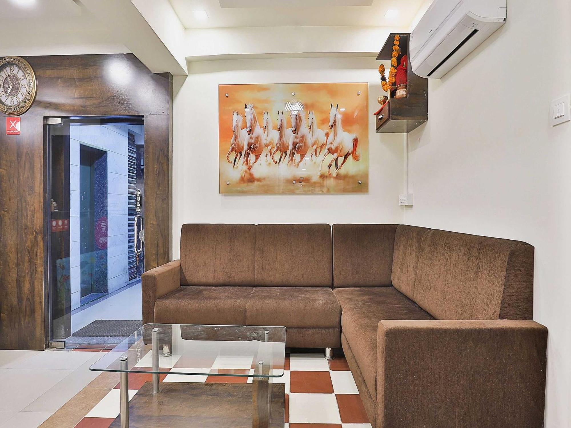Hotel O Kajri Koba エクステリア 写真